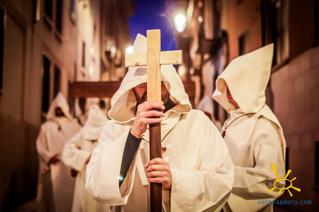 Vísperas de la luz 2025