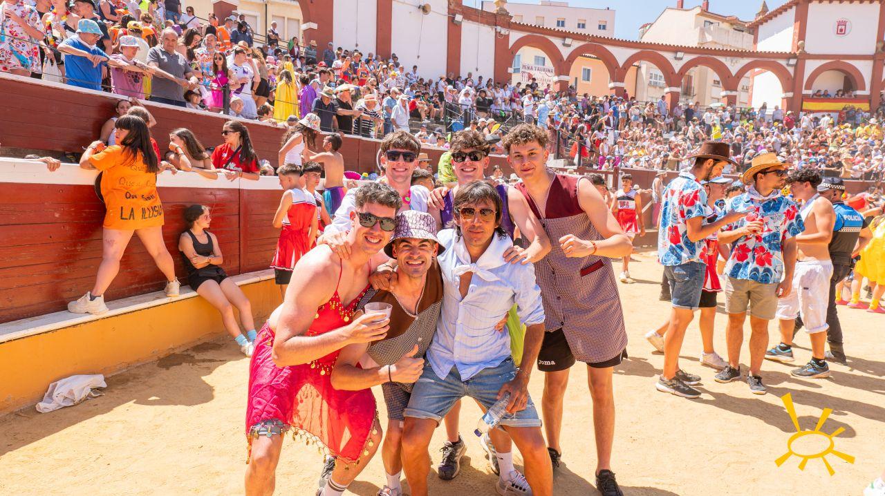 Viernes  de Toros Plaza by Maikel 2025