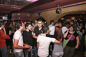 Fama en el Cadillac 08