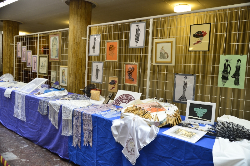 FIESTAS DE SAN SATURIO: EXPOSICIÓN DE ENCAJES DE BOLILLOS