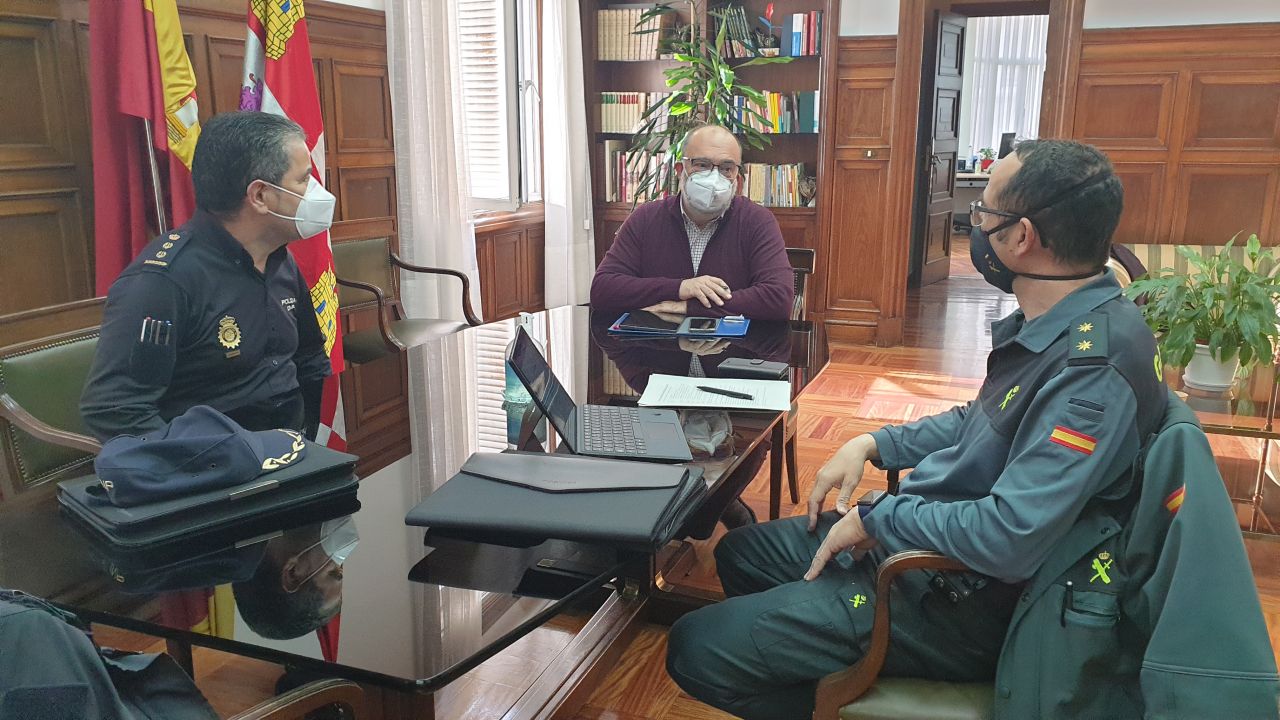 Policía Nacional y Guardia Civil intensificarán desde hoy los controles para garantizar que se cumplen las normas anticovid de cara a la Semana Santa