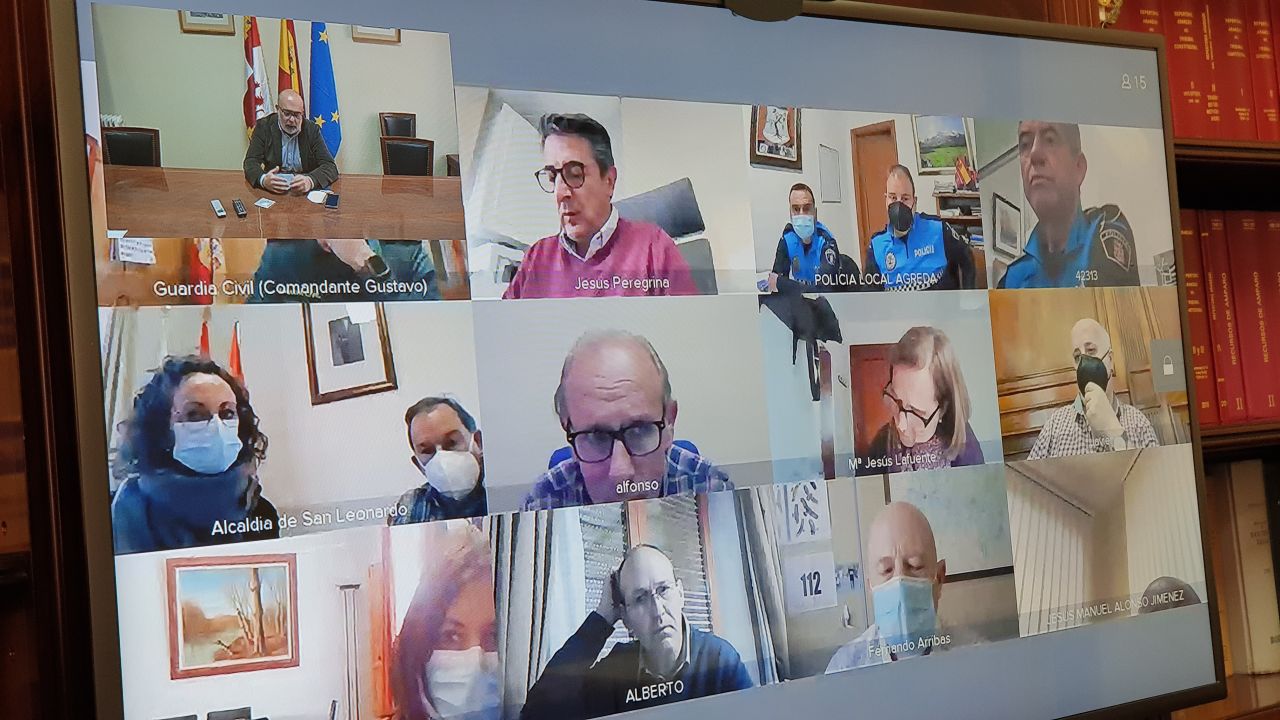 Miguel Latorre se reúne con los municipios de más de mil habitantes de cara a establecer medidas contra la expansión de la covid-19 en estos días de Semana Santa