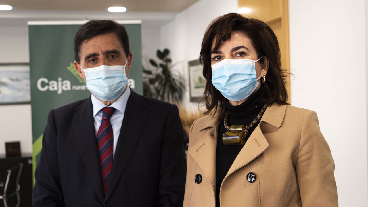 Renovación de convenio entre Caja Rural y Soria Edita.