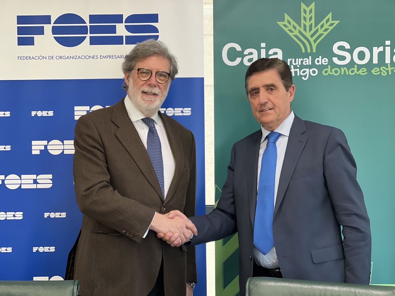 Convenio de colaboración entre Caja Rural de Soria y FOES.