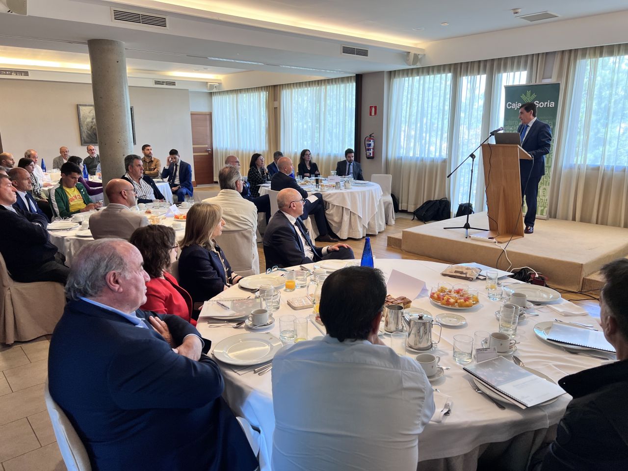 Caja Rural de Soria reflexiona sobre los retos del sector agroalimentario para afrontar el futuro.
