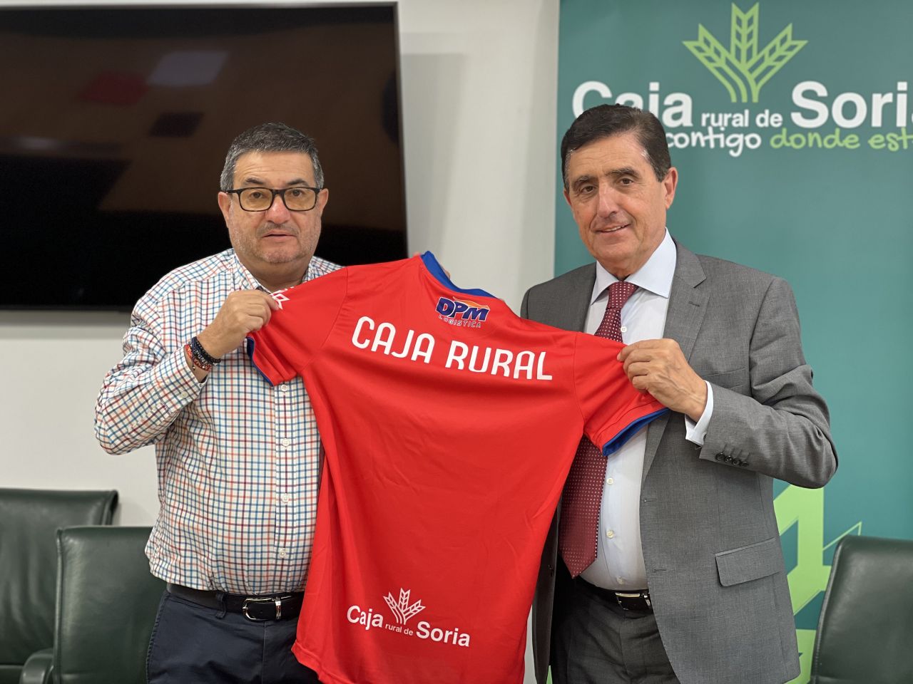 Caja Rural de Soria y el C.D. Numancia renueva su histórica alianza de patrocinio.