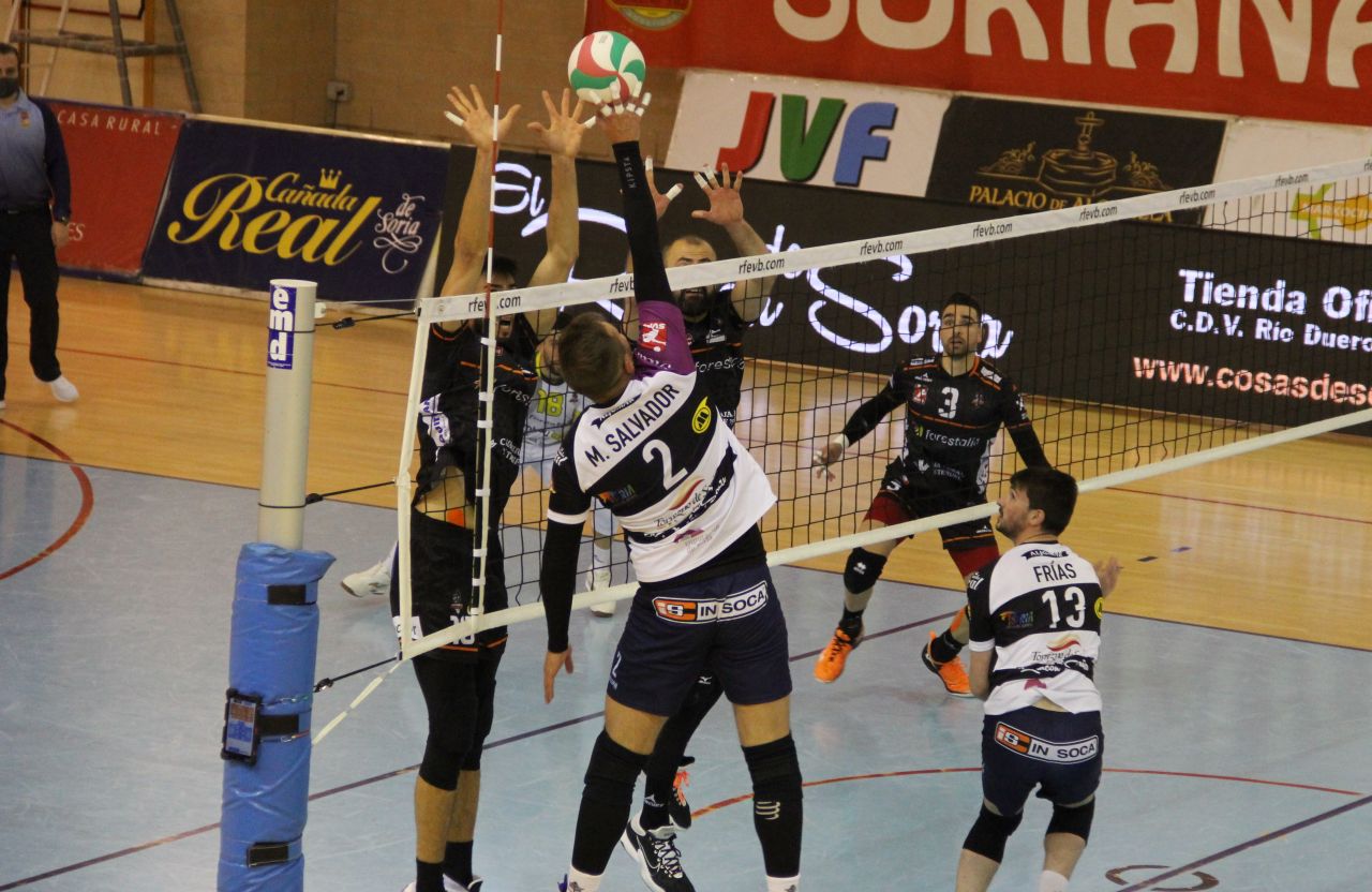 CV Teruel vence con autoridad, pero los sorianos logran la sexta plaza