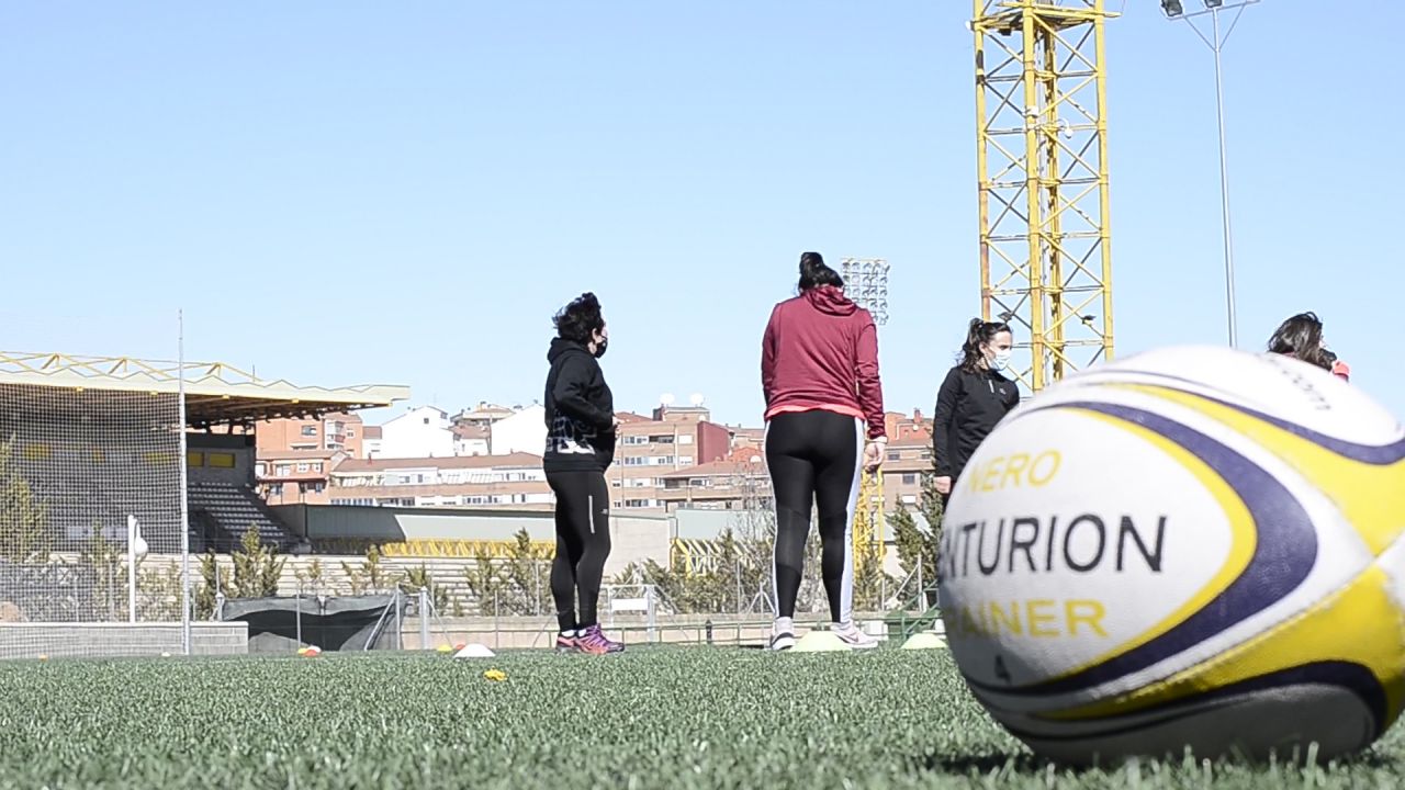 Este sábado ha tenido lugar el Festival Femenino de Rugby organizado por el Club de Rugby Ingenieros de Soria en colaboración con la Federación Aragonesa de Rugby.