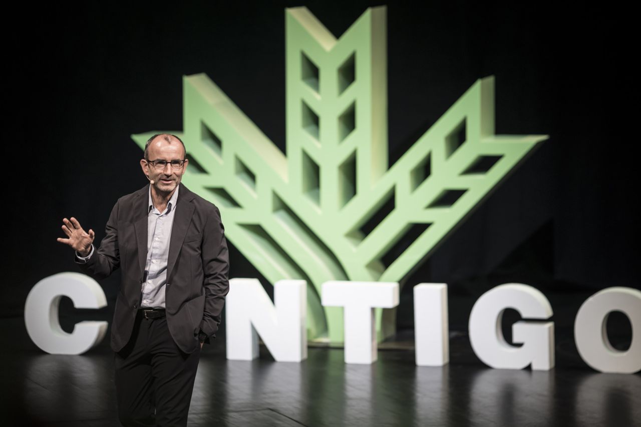 Rafael Santandreu ofrece la conferencia “Las gafas de la felicidad” dentro del ciclo de bienestar emocional de Caja Rural