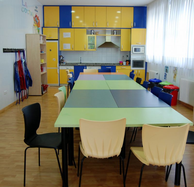 El Ayuntamiento refuerza el servicio de conciliación de La Peonza con más horarios, talleres trimestrales y 300 plazas de campamento urbano