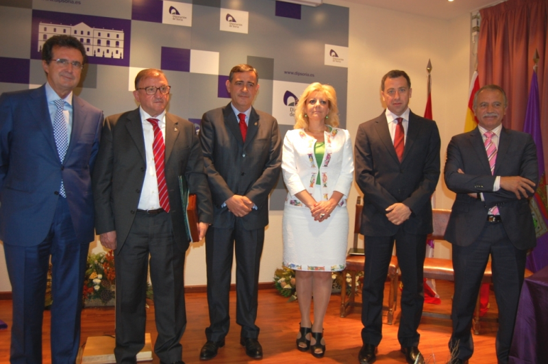 LA DIPUTACIÓN DE SORIA ENTREGA LA MEDALLA DE ORO DE LA PROVINCIA AL PERIÓDICO ?EL MUNDO-DIARIO DE SORIA? 