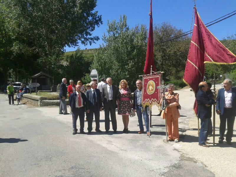 LA DIPUTACIÓN ACOMPAÑA A LOS VECINOS DE LA COMARCA DE YANGUAS EN LA PROCESIÓN DE LA CRUZ