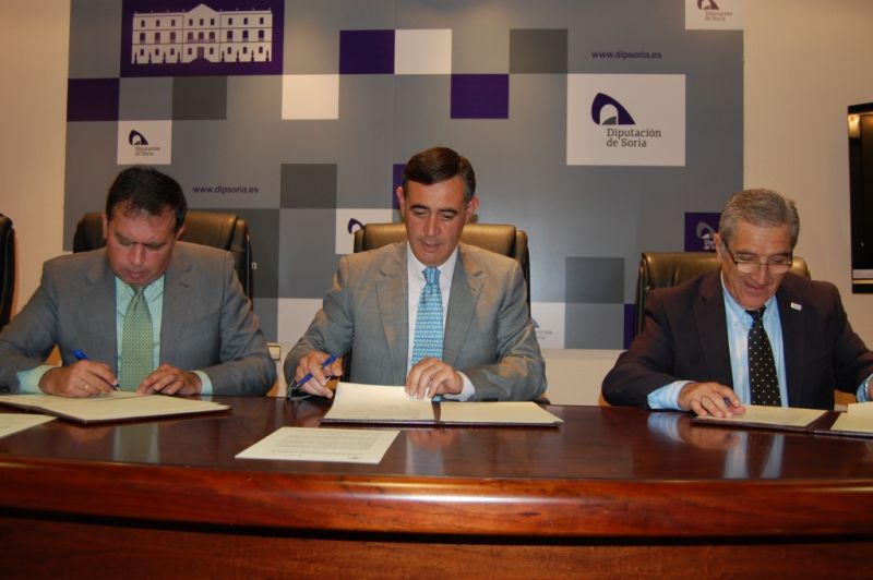 ACUERDO DE COLABORACIÓN ENTRE EL CENTRO ASOCIADO DE LA UNED Y TRES ENTIDADES SORIANAS PARA QUE LOS ALUMNOS REALICEN LA FORMACIÓN PRÁCTICA