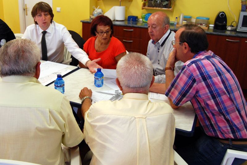 Los vecinos de Los Pajaritos conocen las fechas y detalles de los cambios de tráfico y sugieren mejoras como el aparcamiento en línea