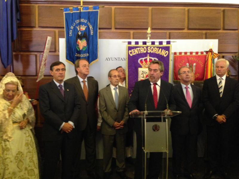 EL PRESIDENTE DE LA DIPUTACIÓN DE SORIA ACOMPAÑA AL CENTRO SORIANO EN ZARAGOZA EN LA OFRENDA DE FRUTOS CON MOTIVO DE LAS FIESTAS DEL PILAR