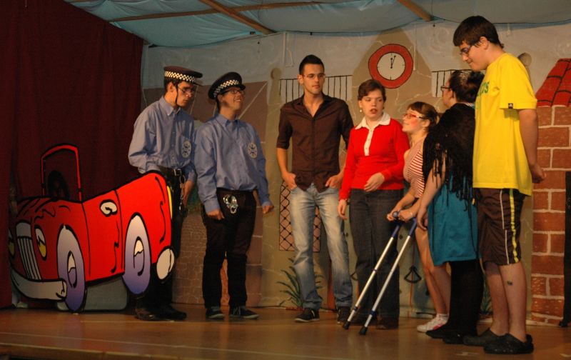 El CEE Santa Isabel, finalista del Concurso de Proyectos de Educación Vial y de Teatro de la DGT