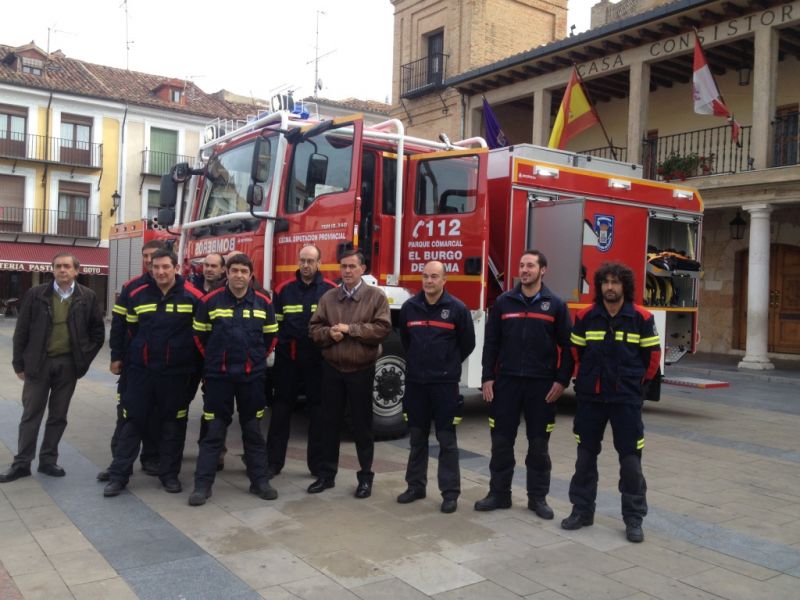 La Diputación continúa reforzando el servicio de prevención y extinción de incendios en la provincia con un nuevo camión para el parque de El Burgo de Osma