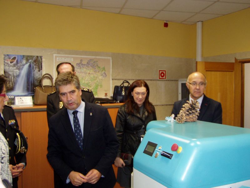 Ignacio Cosidó ha visitado las dependencias de la Policía Nacional en la ciudad de Soria