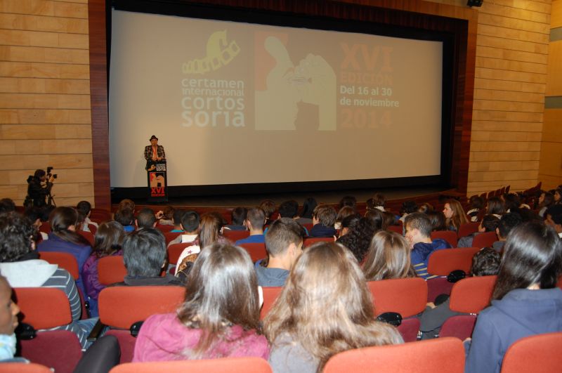 El Certamen de Cortos se inaugura con cine argentino y prosigue hoy con una cita para los más jóvenes con la proyección de 'Cobardes'