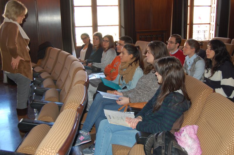 El Ayuntamiento recibe a la última promoción de Becas Leonardo y ya trabaja en la solicitud de un programa Erasmus Plus
