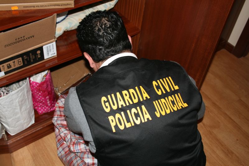 La Guardia Civil detiene a 3 personas y se incauta de más de un kilogramo de speed en Soria y Burgos