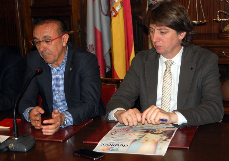 Carlos Martínez destaca el impacto social y económico del Nacional de duatlón con más de 1.300 deportistas y el centro de la ciudad como circuito