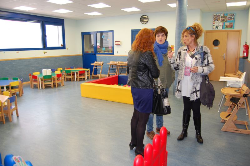 La Comisión de Acción Social visita las dos Escuelas de Educación Infantil con 103 plazas y una ocupación del 80%