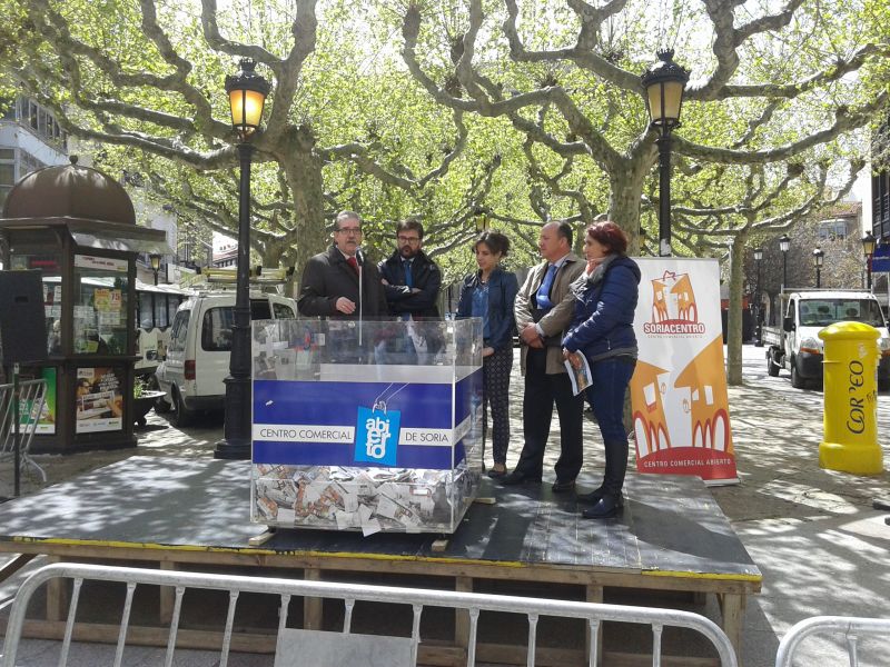 Montserrat Martínez Rodrigo es la ganadora de  los 6.000 euros del Eurocentrín