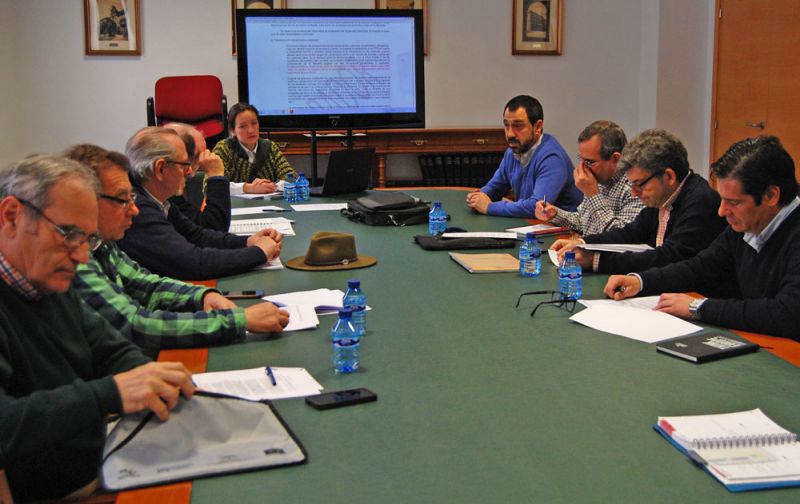 El grupo de trabajo del plan especial de La Barriada da por concluido el documento con sus últimas aportaciones