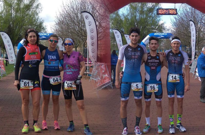  Tena y Sanz se adjudican el Duatlón de Laguna de Duero