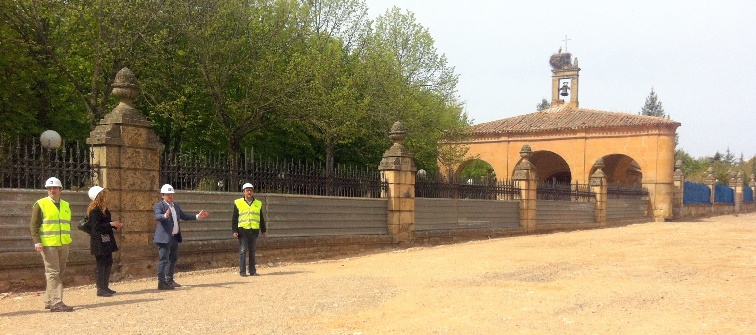 El Ayuntamiento prevé abrir la calle Ramón y Caja al tráfico el miércoles y arrancan las obras de la fase cuatro de los desvíos de Mariano 