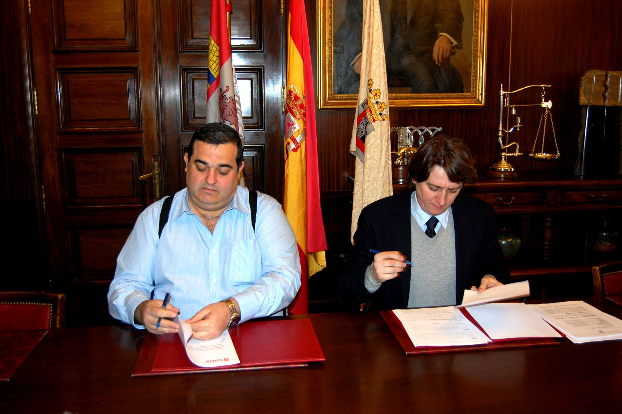 Ayuntamiento y Tierra Quemada renuevan el convenio para la gestión de los puntos turísticos tras un repunte de visitas y con mejoras para 2014