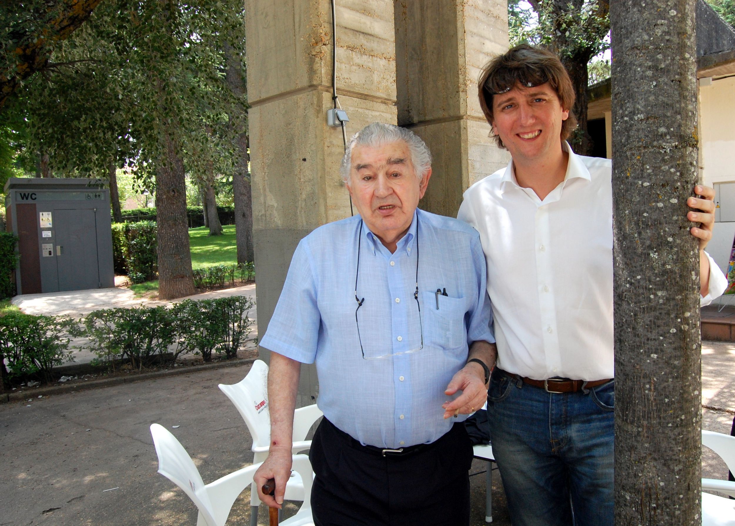 El Premio Nacional de Literatura Antonio Gamoneda felicita la 