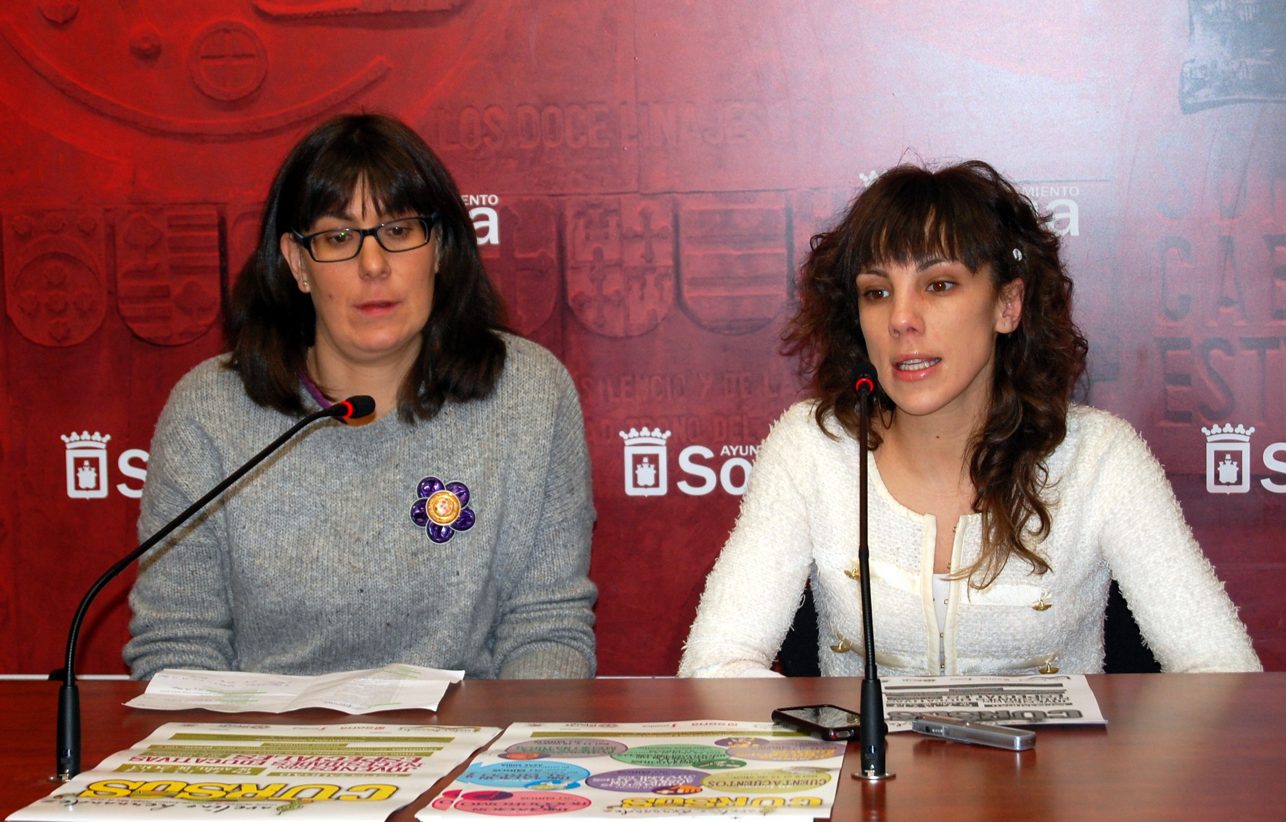 Juventud presenta el programa de la Escuela Avelino Hernández con tres cursos de monitor, dos para especialidades, y siete monográficos 