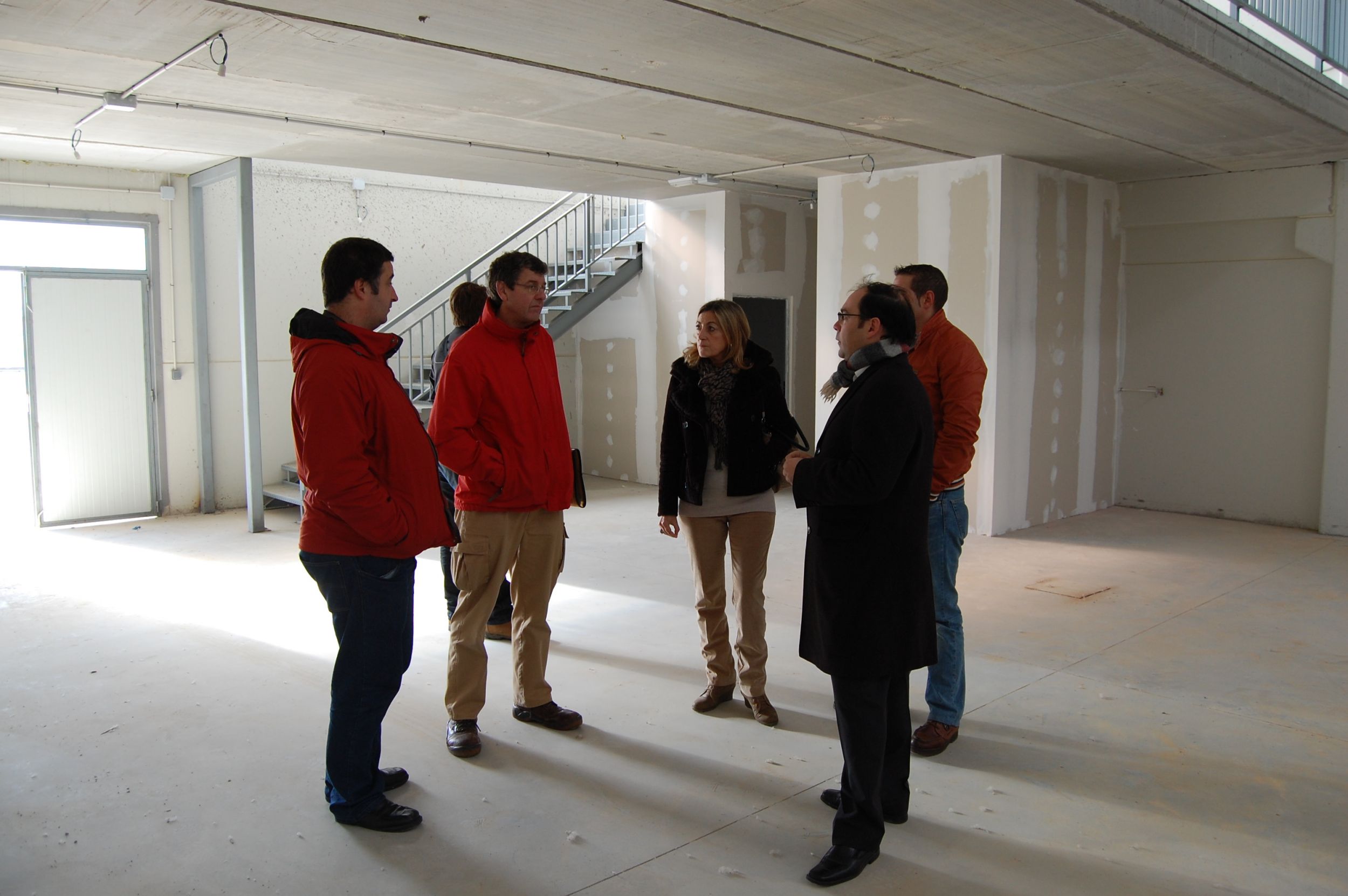 Los primeros emprendedores visitan las Naves Nido del Ayuntamiento de Soria que gestionará la Cámara de Comercio