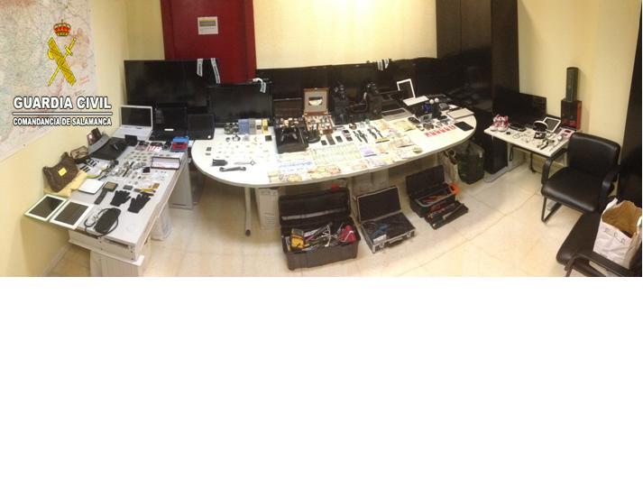 LA COMANDANCIA DE LA GUARDIA CIVIL DE SALAMANCA DETIENE A CINCO PERSONAS, TODAS ELLAS INTEGRANTES DE UN GRUPO CRIMINAL DEDICADO A COMETER ROBOS CON FUERZA EN VIVIENDAS HABITADAS.
