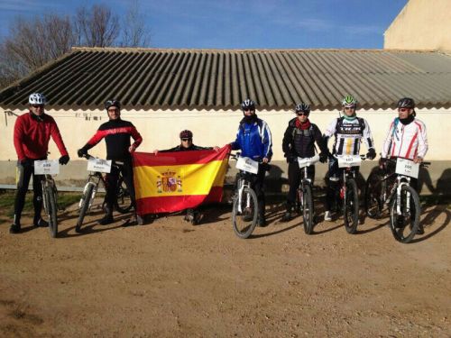 TORLENGUA DESPIDE EL AÑO RODANDO EN BICICLETA