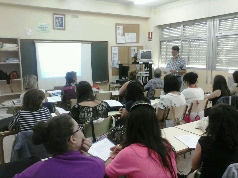CCOO orienta y asesora a los alumnos y futuros Auxiliares de Enfermería sobre las salidas profesionales