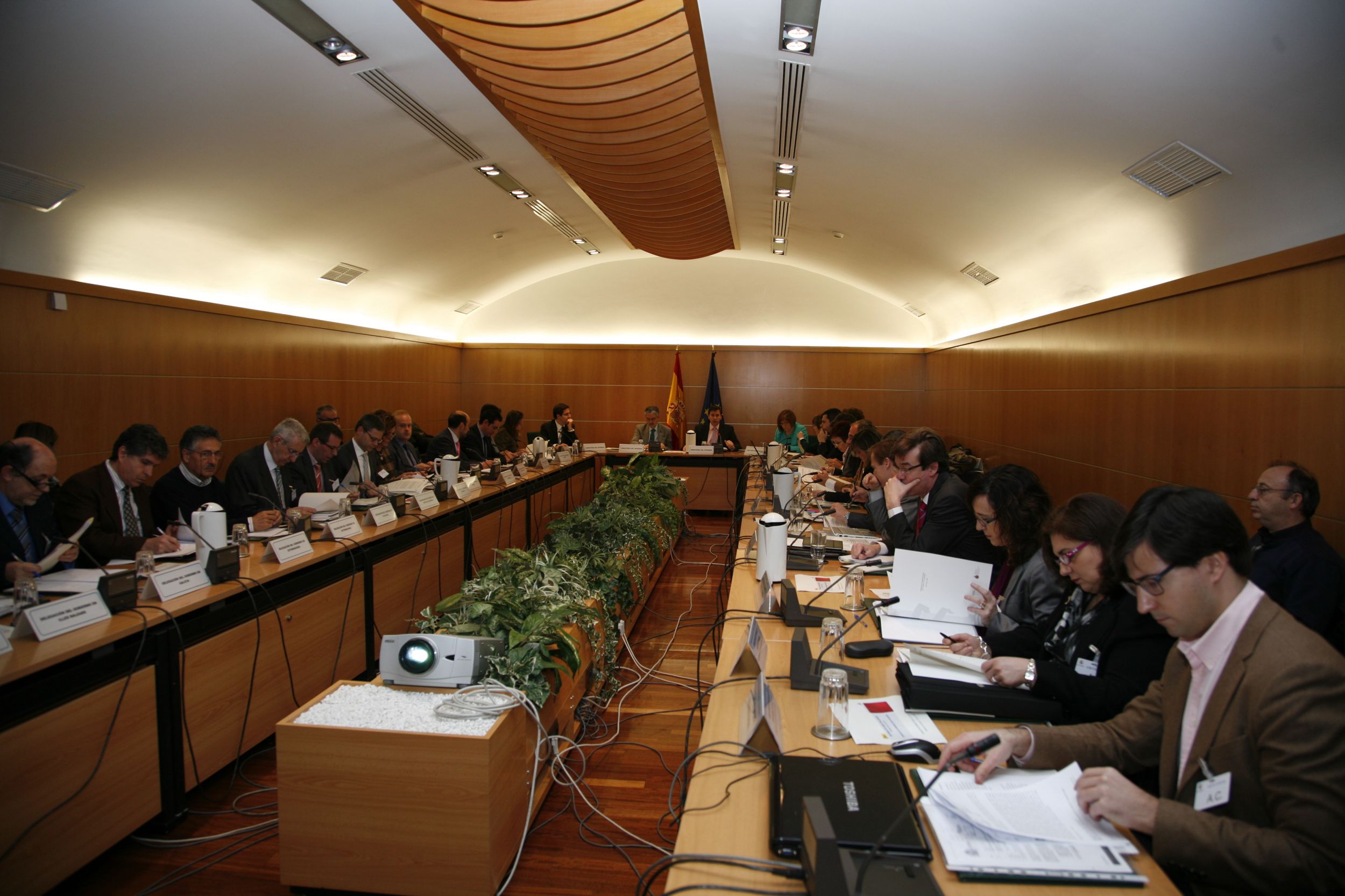 El subsecretario del Ministerio del Interior ha presidido la reunión constitutiva de la Comisión Interministerial de seguimiento de medidas de apoyo a damnificados