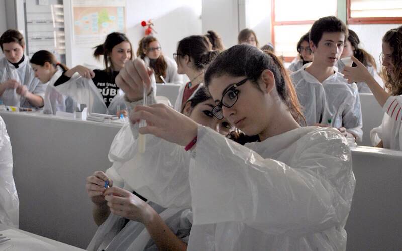 SORIA SIEMBRA LOS BIOTECNÓLOGOS DEL FUTURO